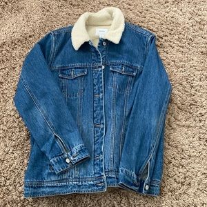 Women’s XL Sherpa lined denim jacket